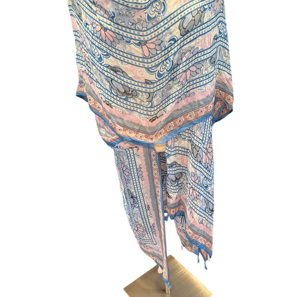 Woven Heart Blue, White and Pink Caftan - Picture 3 of 6